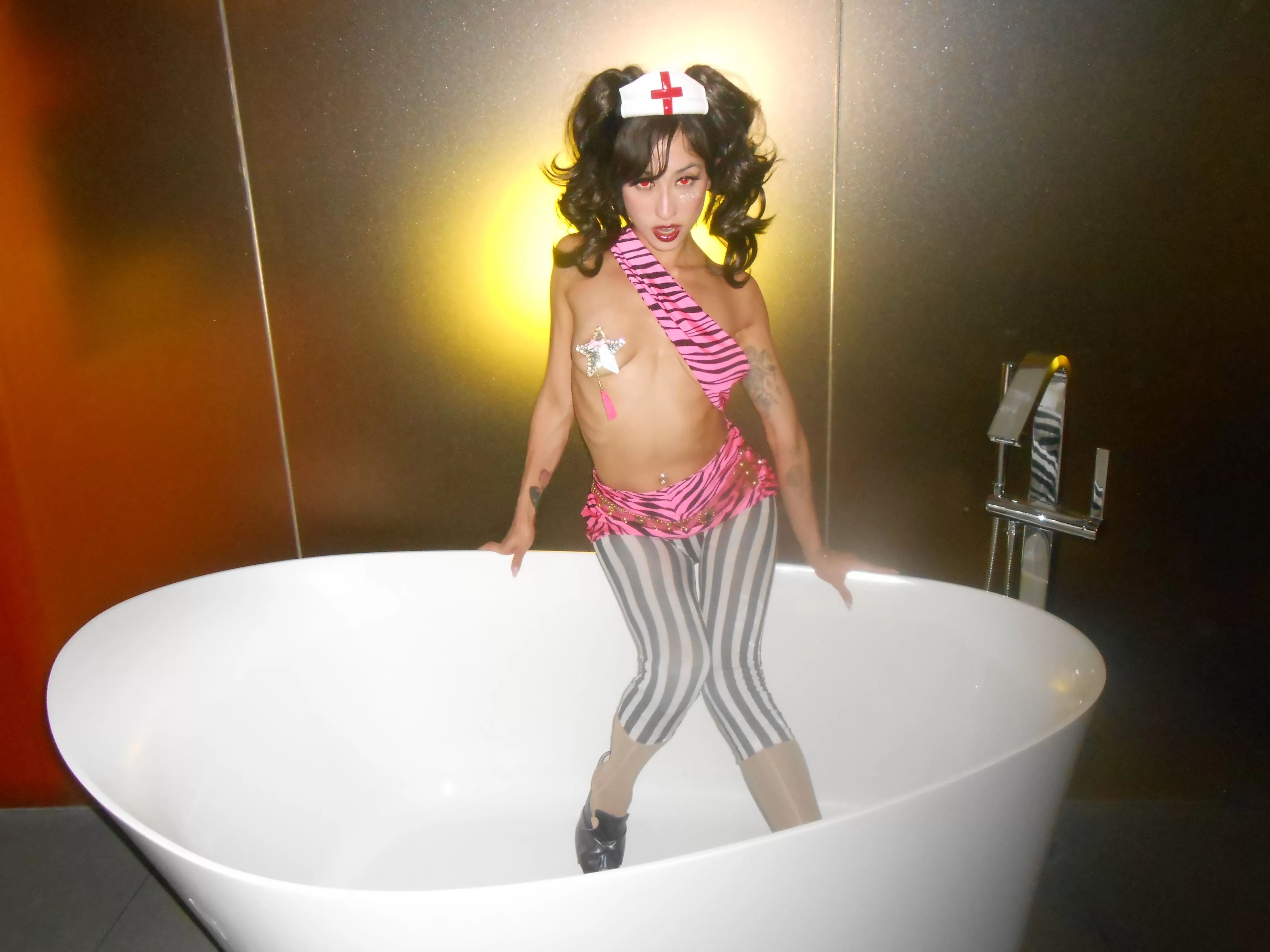 ISABELLA LOVESTORY PRESS TOUR @ CDMX