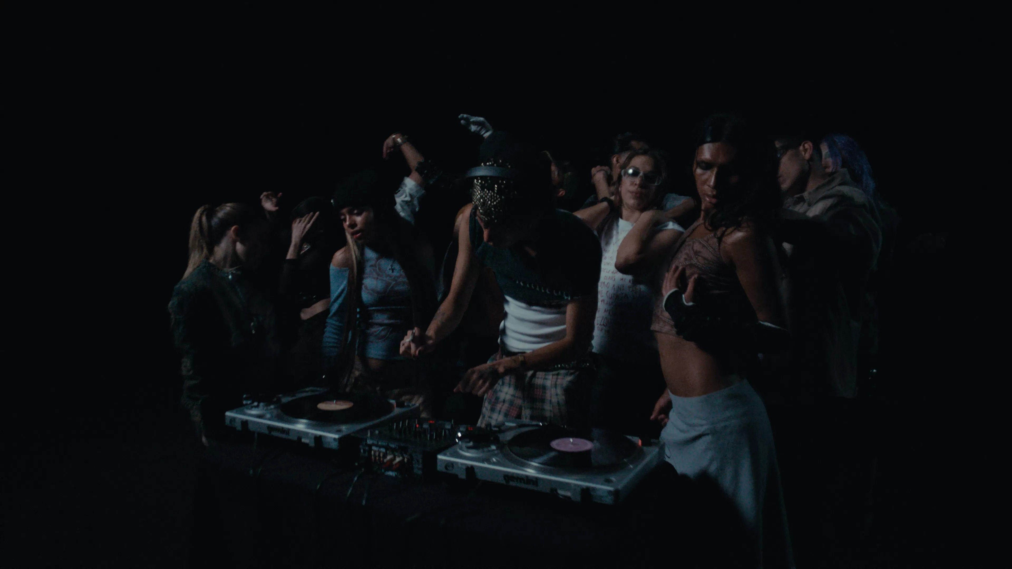 JOALIN - GUM (MUSIC VIDEO)